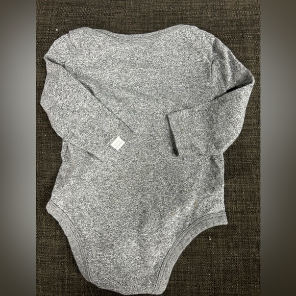 Roots baby onesie with snaps - Picture 3 of 5